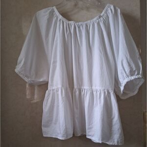 Old Navy XL white BOHO top cutout